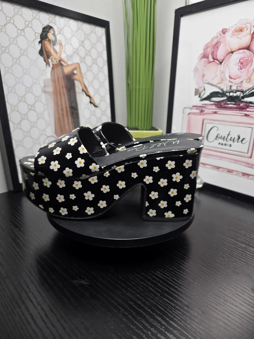 Wild Pair Daisy Platform Slide Sandals